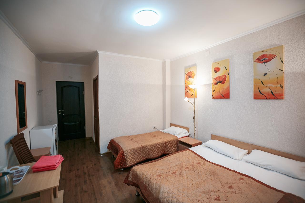 Evropa Hotel Bosteri Exteriör bild